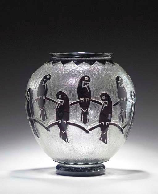 A LARGE OVERLAID AND ETCHED GLASS VASE