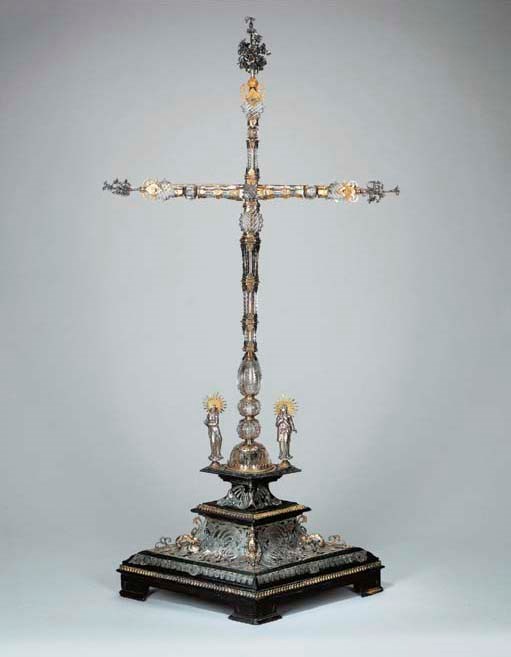 A SILVER AND SILVER-GILT-MOUNTED ROCK CRYSTAL CROSS