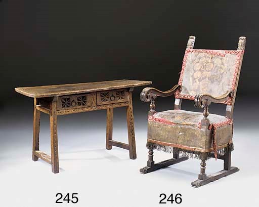 A SPANISH CHESTNUT AND OAK SIDE/CENTRE TABLE, 17TH CENTURY