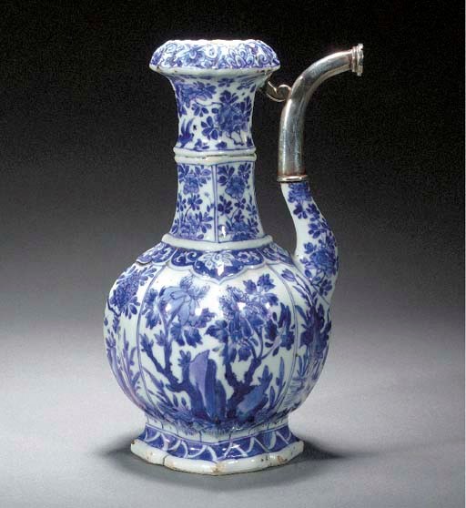 A blue and white lobed ewer
Kangxi
