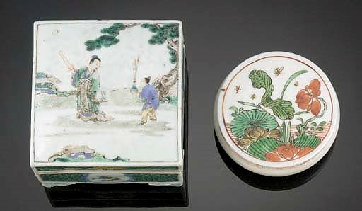 A famille verte flattened circular box and cover
Kangxi
