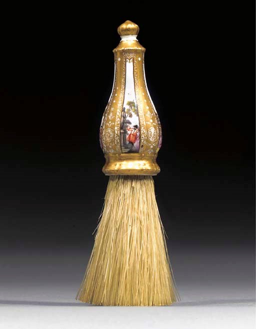 A Meissen tapering baluster brush-handle from the Glücksburg toilet-service