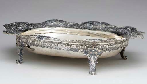 AN AMERICAN SILVER CENTERPIECE BOWL,