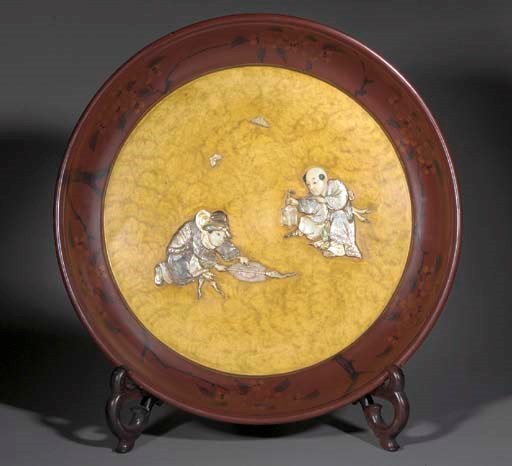A JAPANESE CIRCULAR INLAID LACQUER FOOTED CHARGER
EARLY 20TH CENTURY