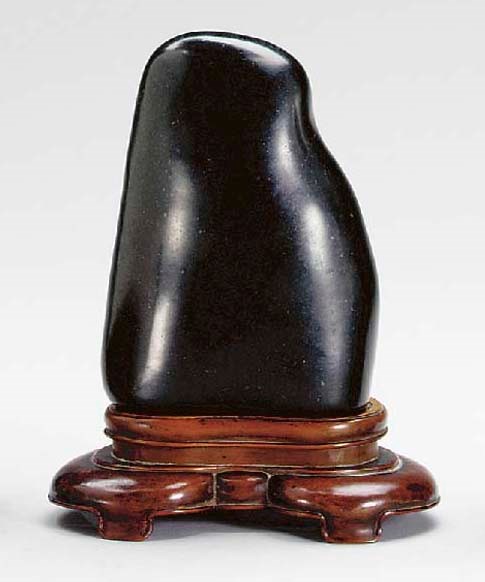 AN UNUSUAL SCHOLAR'S ROCK