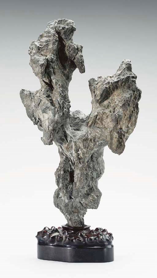 A GREY YING SCHOLAR'S ROCK