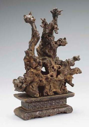 A WOOD 'SCHOLAR'S ROCK'