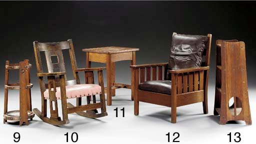 AN OAK CHILD'S DESK
