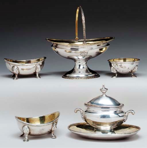 A SILVER MUSTARD POT, SALTS AND SUGAR BOWL