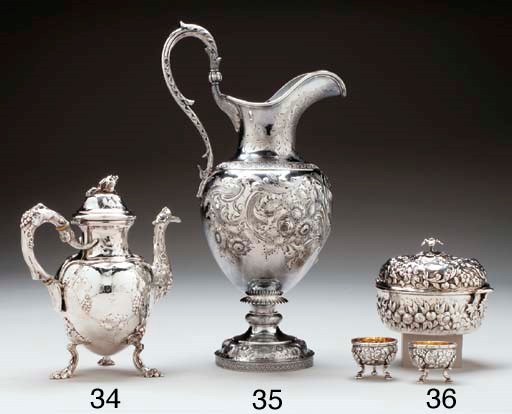 A SILVER BUTTER TUB AND PAIR OF SALT CELLARS