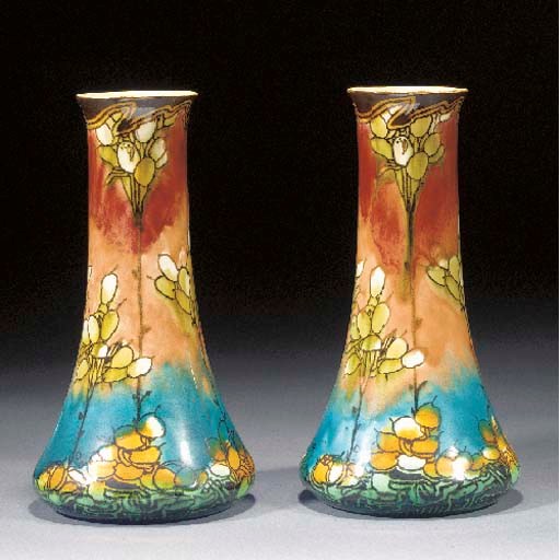 A pair of Minton vases