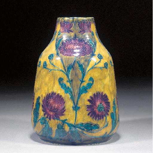 A Morrisware vase