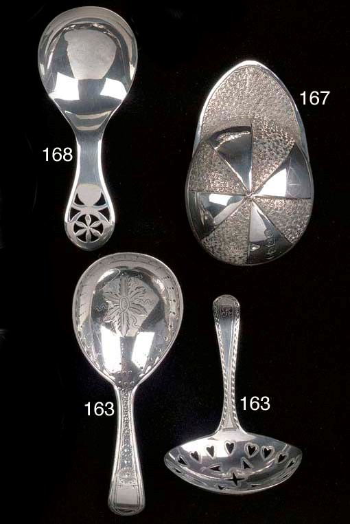 A George III caddy spoon