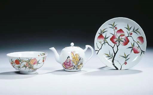 A famille rose teapot, bowl and saucer dish