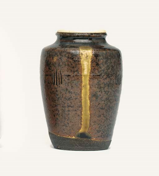A Tanba Chaire [Tea-Caddy]