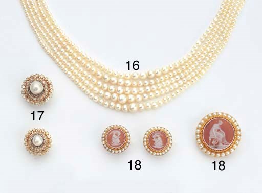 A SET OF THREE ANTIQUE GOLD, CAMEO AND PEARL BROOCHES
