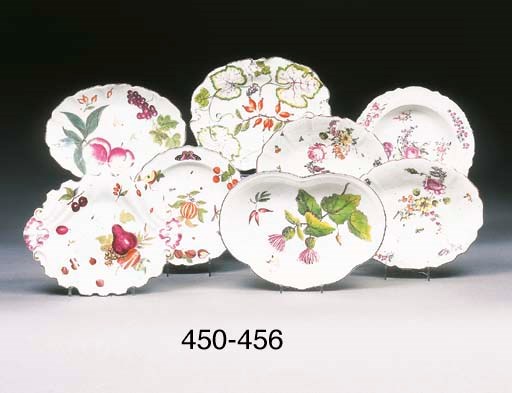 A Chelsea botanical kidney-shaped dish
