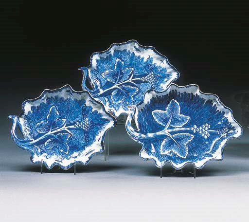 Three Bow blue and white leaf dishes