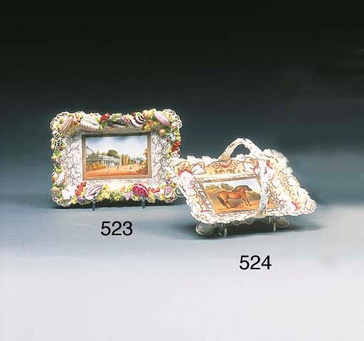 A Chamberlain's Worcester apricot-ground shaped rectangular card tray