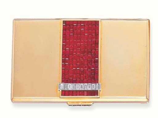 AN 18K GOLD, RUBY AND DIAMOND VANITY CASE, BY VAN CLEEF & ARPELS
