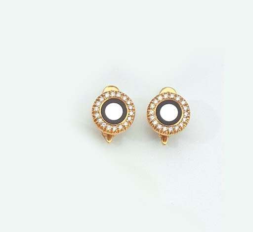 FOUR DIAMOND AND MOTHER OF PEARL BUTTONS