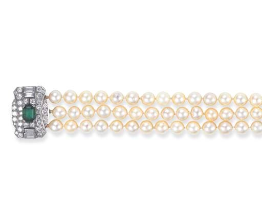 AN EMERALD, DIAMOND AND CULTURED PEARL BRACELET