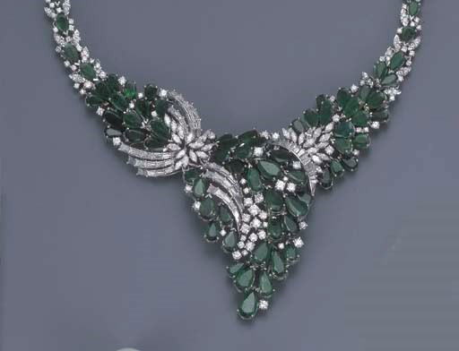 AN EMERALD AND DIAMOND SUITE