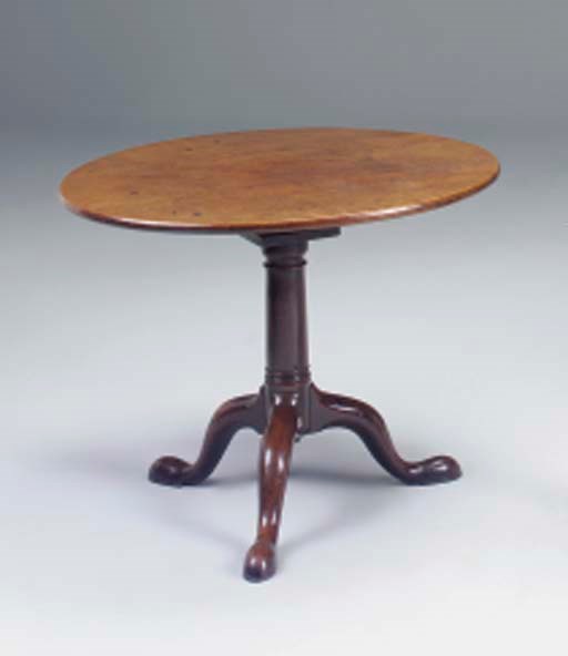 A GEORGE III MAHOGANY OCCASIONAL OR TEA TABLE