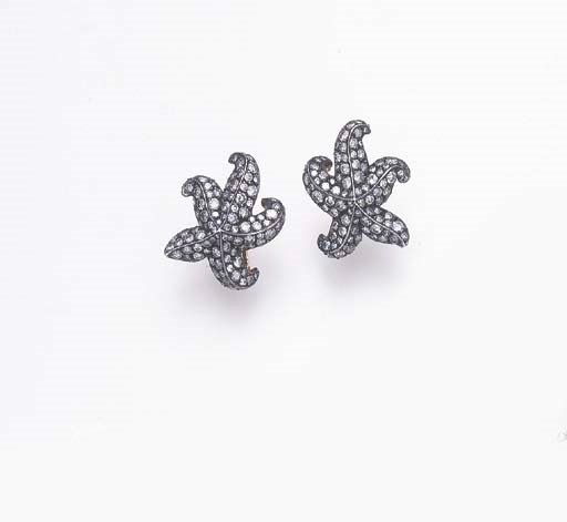 A PAIR OF COLORED DIAMOND "ETOILE DE MER" EAR CLIPS, BY GIOIA