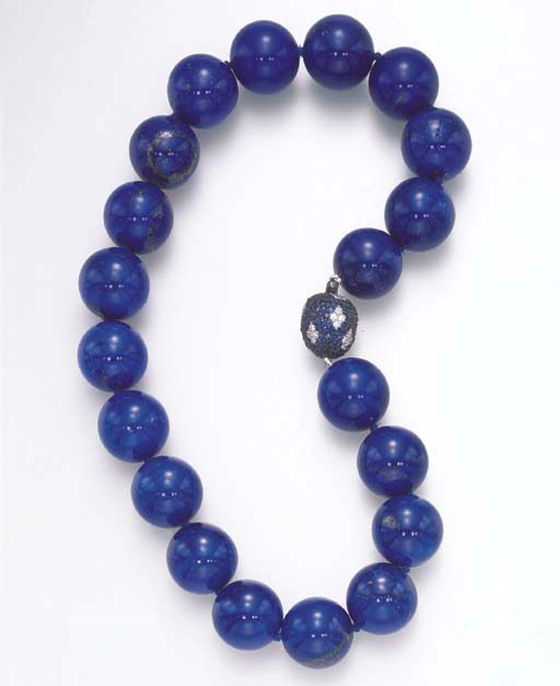 A LAPIS LAZULI AND MULTI-GEM NECKLACE