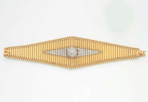 AN ATTRACTIVE GOLD AND DIAMOND WRISTWATCH, BY JAEGER-LECOULTRE