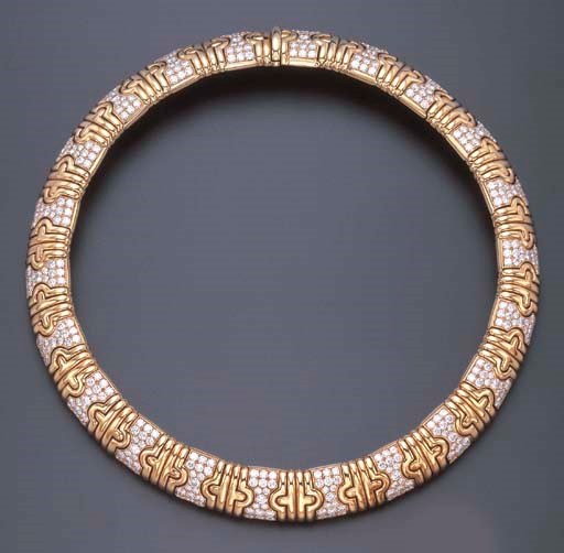 A DIAMOND AND GOLD "PARENTESI" NECKLACE, BY BULGARI