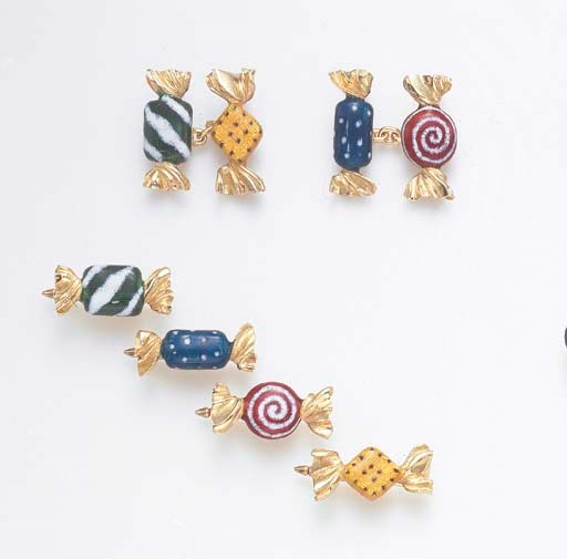 A ENAMEL AND GOLD "CANDY" DRESS SET