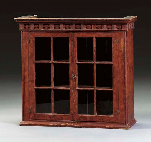 A FEDERAL GRAIN-PAINTED CARVED HANGING WALL CUPBOARD