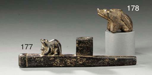 A CHEROKEE BLACKSTONE FROG EFFIGY PIPE