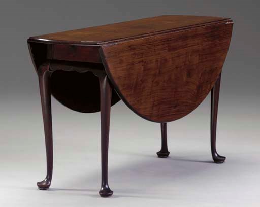 A QUEEN ANNE MAHOGANY DROP-LEAF TABLE
