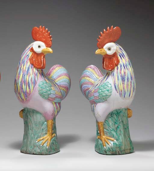 A LARGE PAIR OF FAMILLE ROSE COCKERELS