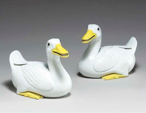 A PAIR OF CHINESE WHITE DUCKS