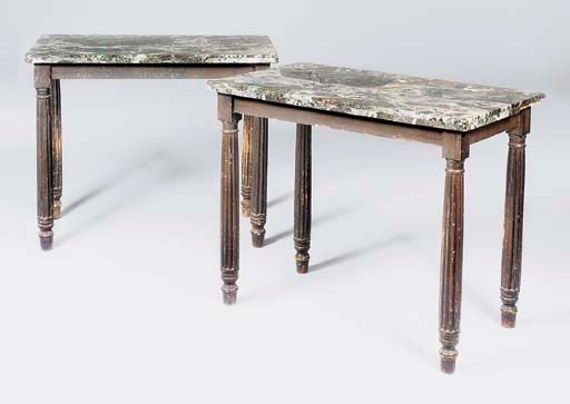 A PAIR OF REGENCY GRAINED SIDE TABLES
