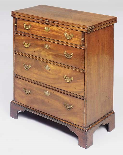 A GEORGE III MAHOGANY BACHELOR'S CHEST