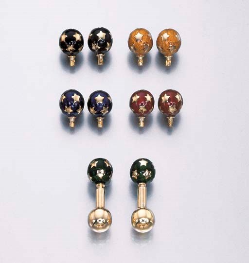 A SET OF ENAMEL CUFF LINKS, BY DE PERCIN
