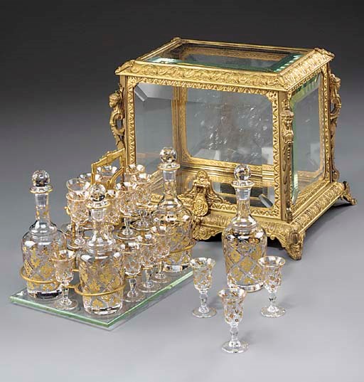 A FRENCH GILT-BRONZE AND GLASS CAVE A LIQUEUR