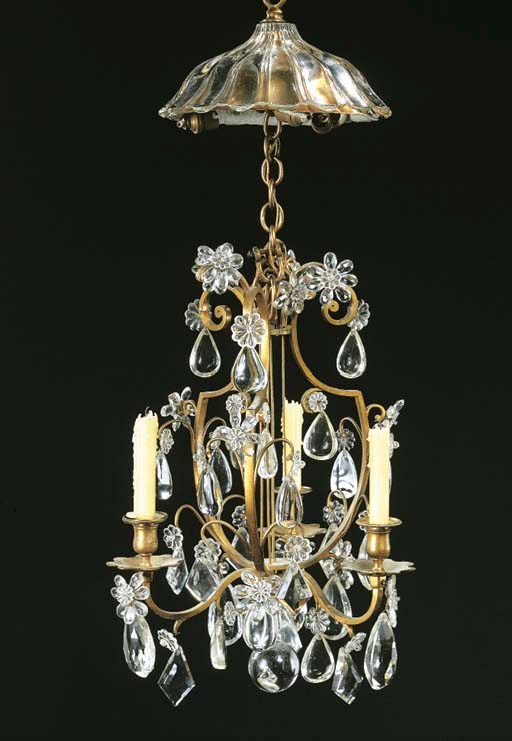 LUSTRE DE STYLE LOUIS XV