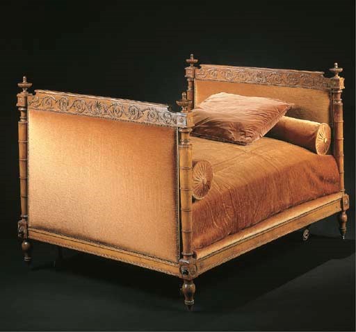 LIT D'EPOQUE DIRECTOIRE