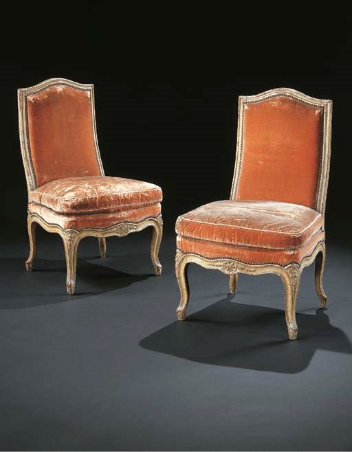 PAIRE DE CHAISES D'EPOQUE LOUIS XV