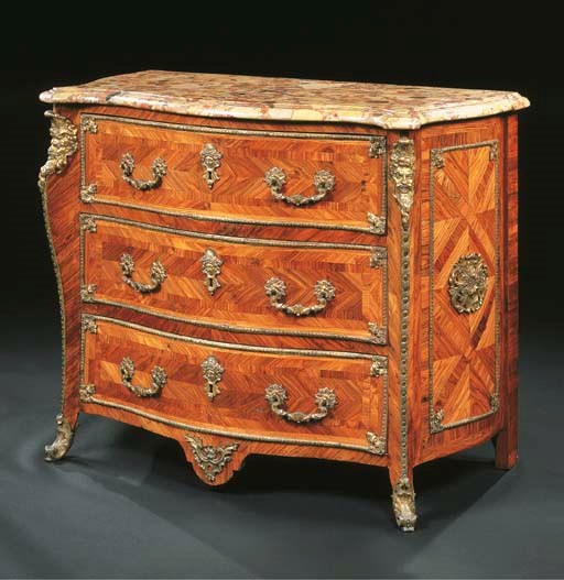 COMMODE D'ENTRE-DEUX D'EPOQUE REGENCE
