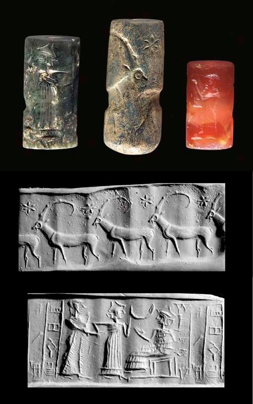 AN EARLY DYNASTIC LAPIS LAZULI CYLINDER SEAL