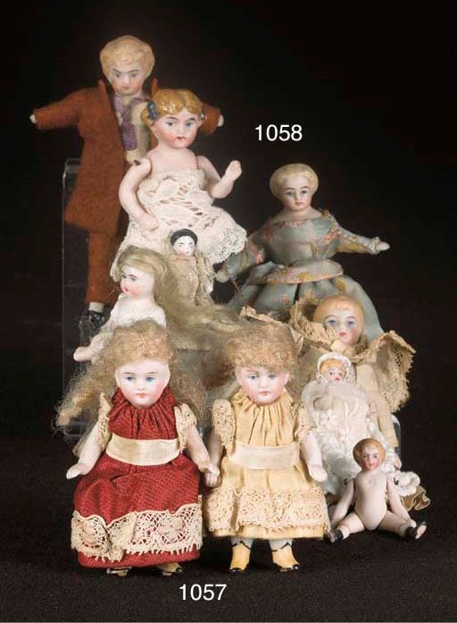 Twin all-bisque dolls' house dolls