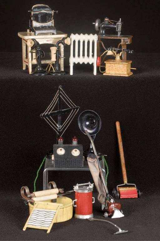 Ernst Plank dolls' house Appliances