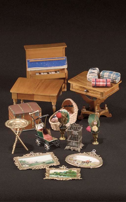 Dolls' house furniture